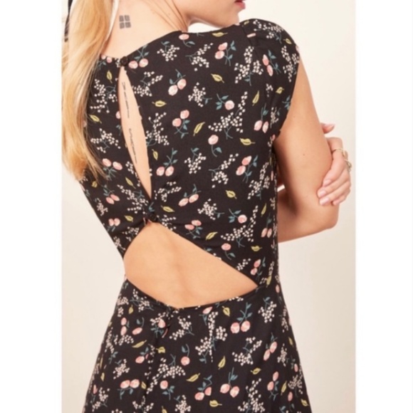 Reformation Dresses & Skirts - Reformation Gavin dress